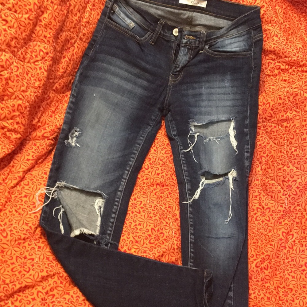 Dark KanCan distressed skinny jeans